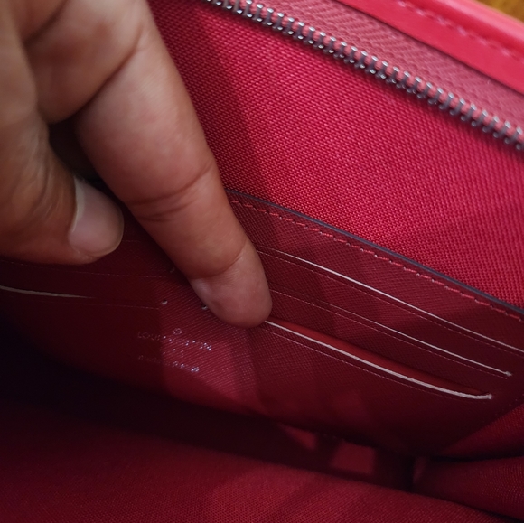 Suprime lv clutch - Picture 5 of 8